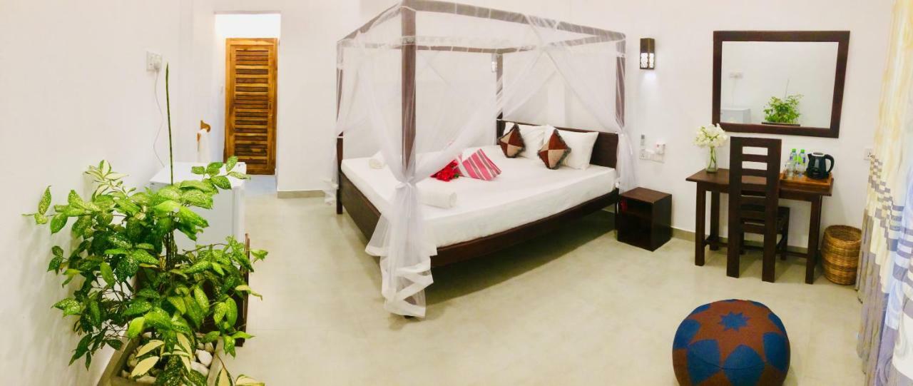 Tropicana Home Stay Arugam Bay Kültér fotó