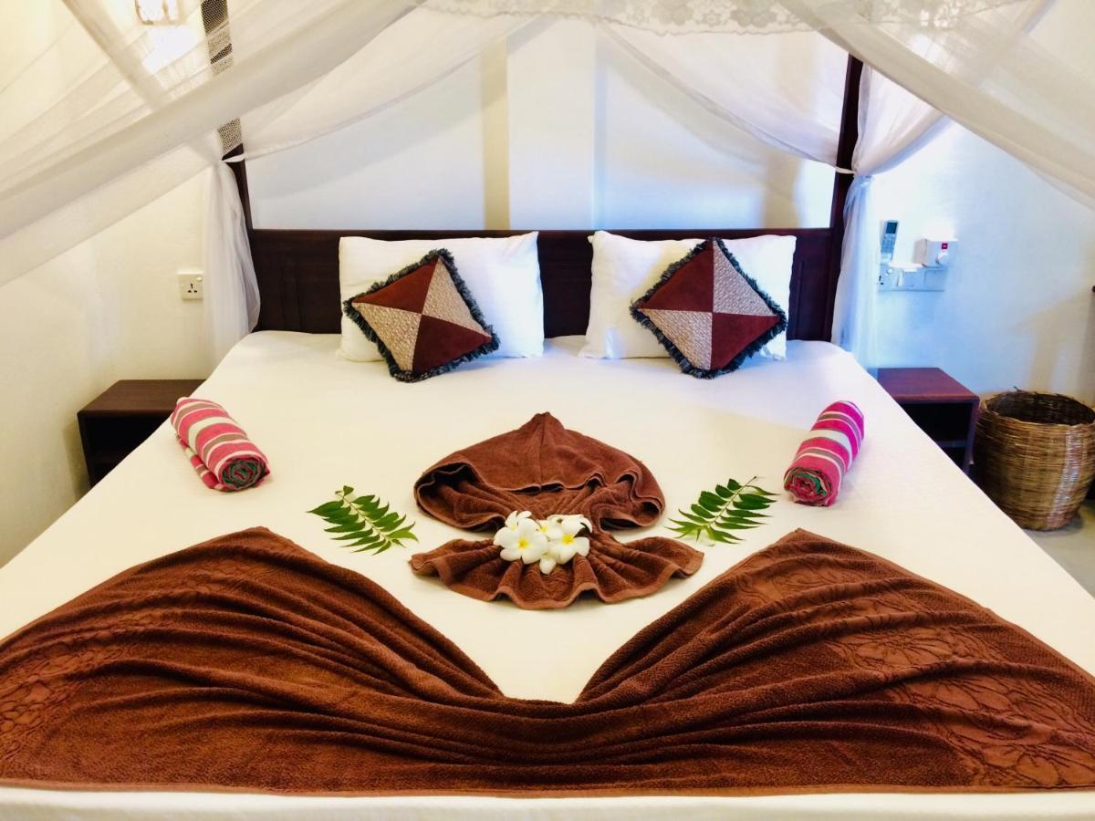 Tropicana Home Stay Arugam Bay Kültér fotó