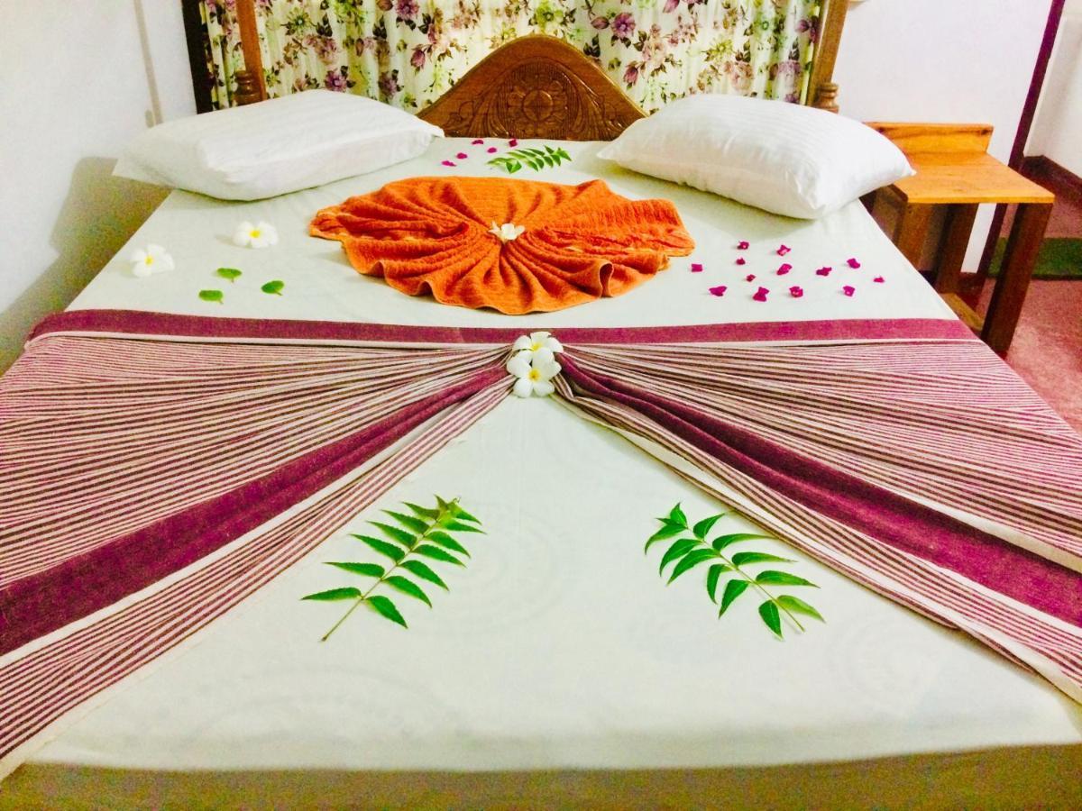 Tropicana Home Stay Arugam Bay Kültér fotó